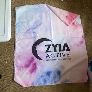 Zyia table cloth